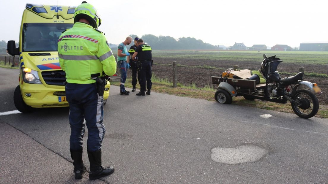 Motorrijder gewond na botsing op de Leeweg