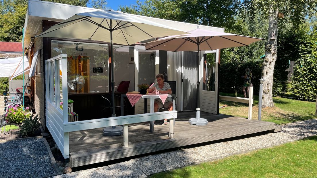 Joke Blaauw geniet van haar plekje op camping Meerzicht