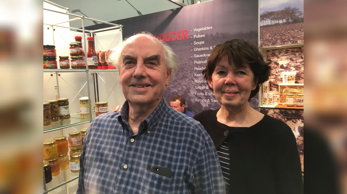 Piet Glasbeek en Bonnie Hof fan Bioproduksjebedriuw Machandel út Haulerwyk