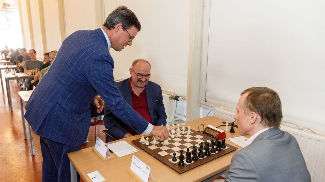 HZ Toernooi geopend door burgemeester van de Tillaar