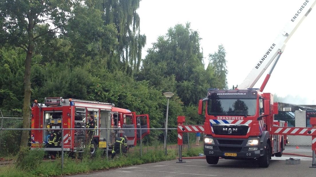 Brand in opslaghal Enschede