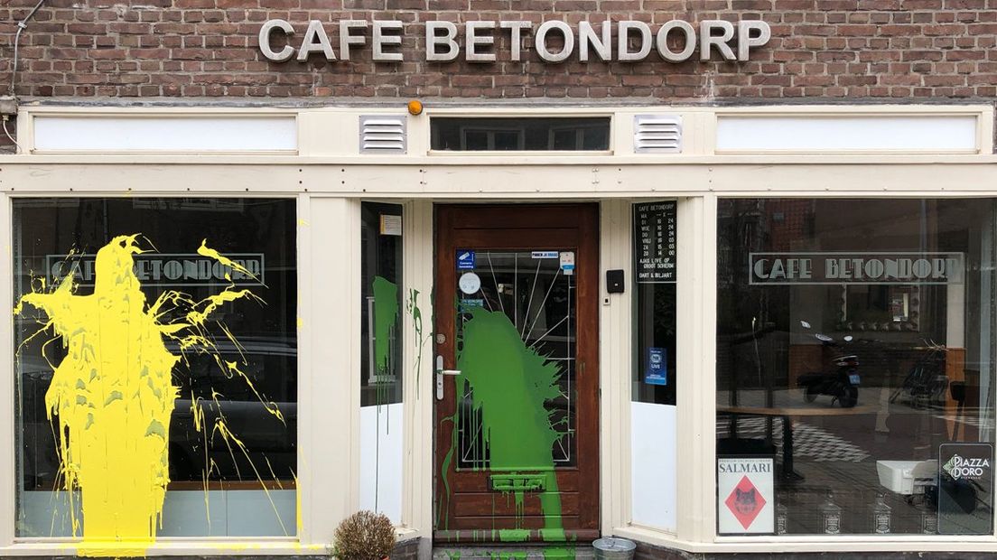 Café Betondorp is beklad