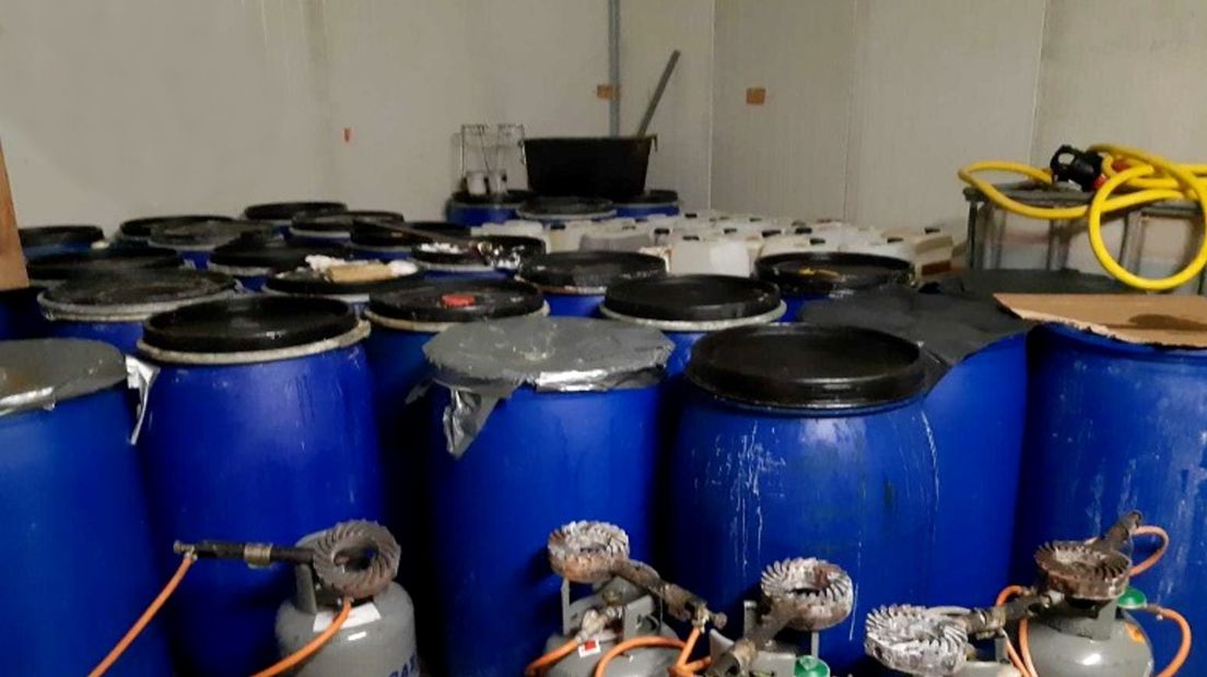 In de vaten werden grondstoffen gevonden voor crystal meth