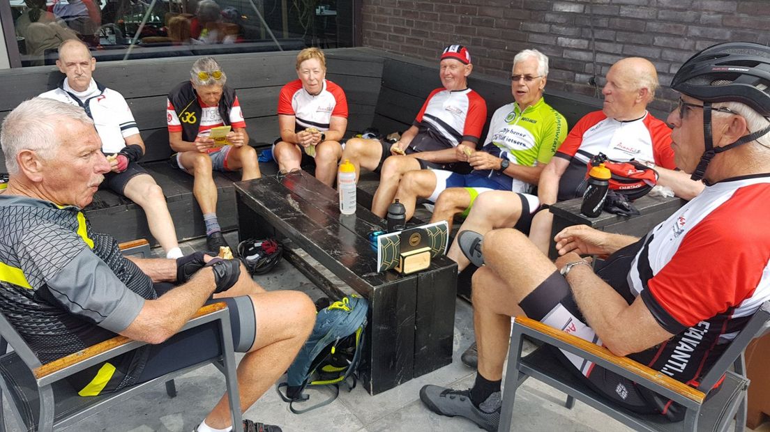 Deelnemers aan de LAURA 2022 komen op adem
