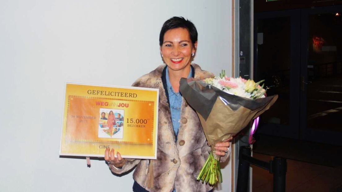 De 15.000e bezoeker van Weg van Jou in Terneuzen in het zonnetje gezet