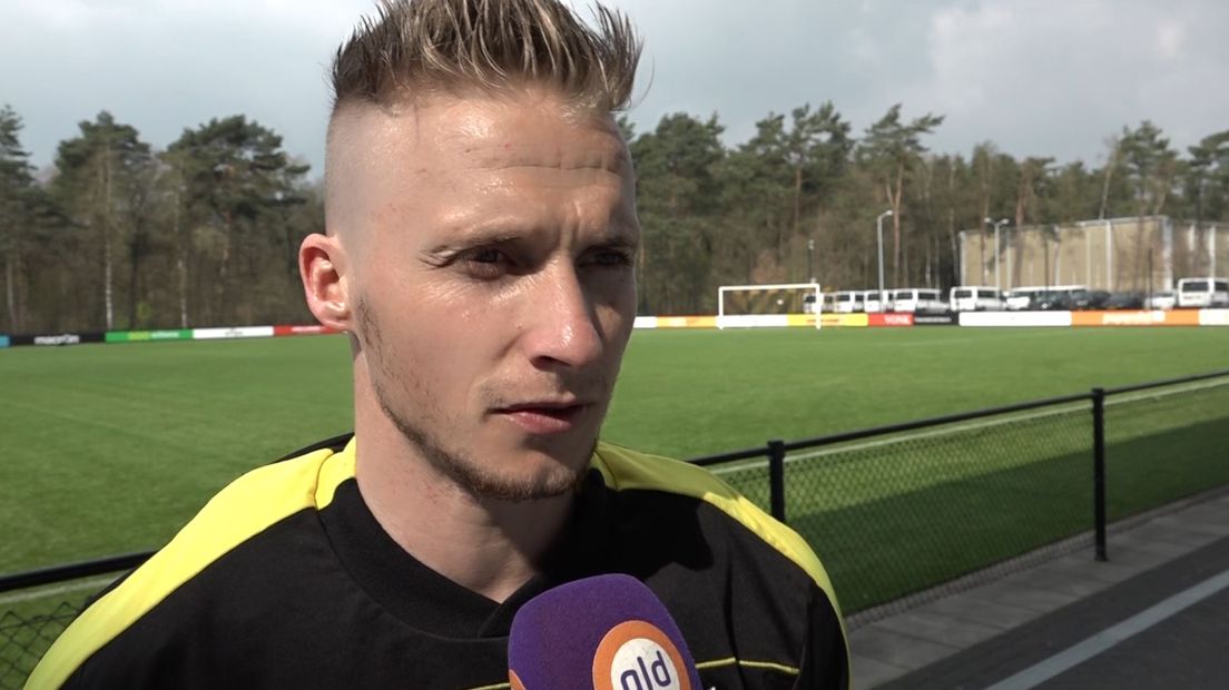 Alexander Büttner staat woensdag in het uitduel met Heracles Almelo voor het eerst sinds zijn terugkeer bij Vitesse in de basis.
