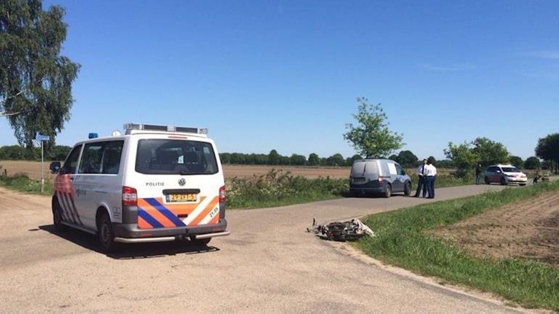 Fietser overleden in ziekenhuis