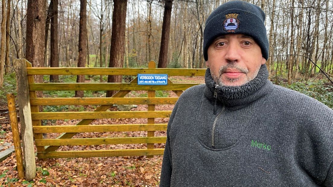 Eigenaar vervuild bos bij Katlijk doet aangifte tegen de politie - Omrop Fryslan