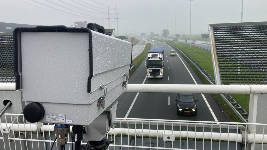 MONOcam boven snelweg A4 bij Den Hoorn