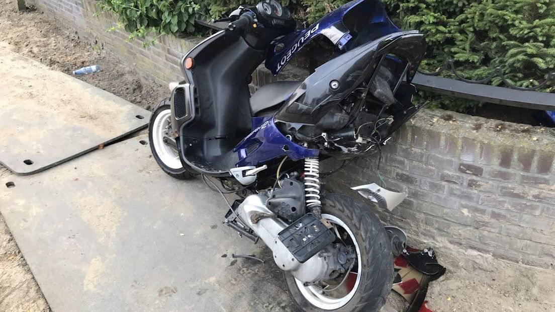 Scooterrijder gewond bij ongeluk in Oldenzaal