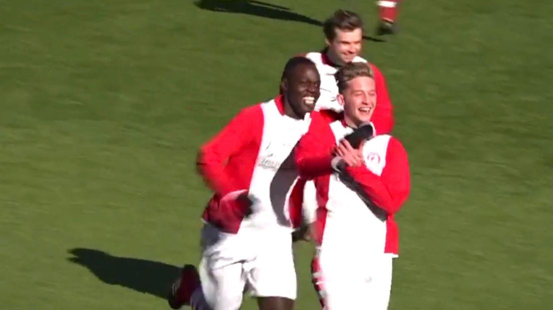 VV Emmen kwam door een late strafschop alsnog tot een gelijkspel (Rechten: Screenshot RTV Drenthe)