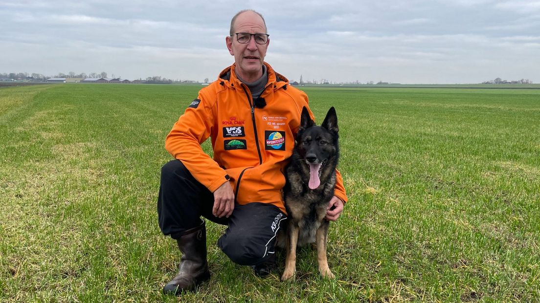 Roland Scholten met zijn Duitse herder Sky