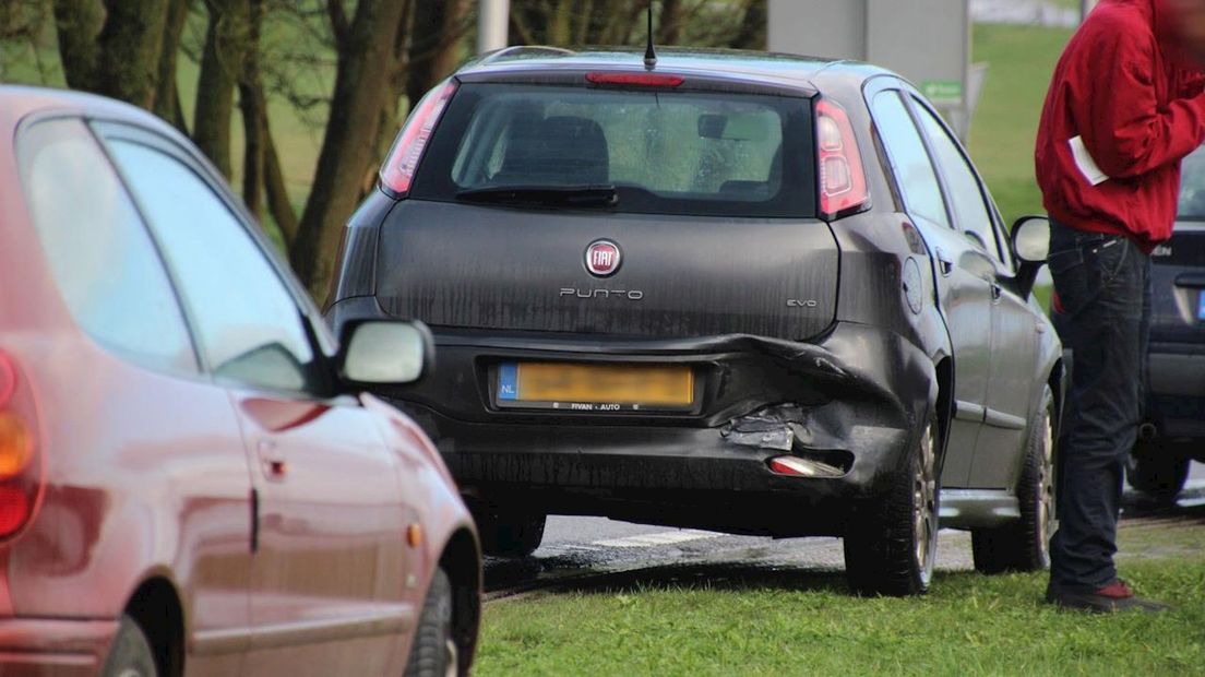 File na ongeluk bij Roggebotsluis