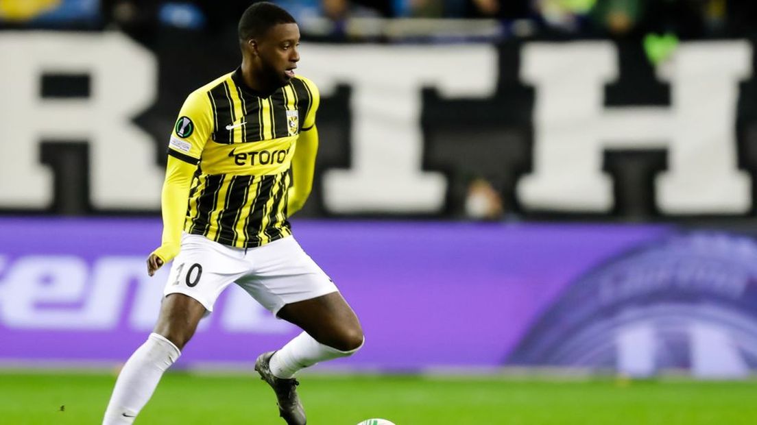 Bazoer speelde een sterke wedstrijd en maakte een wereldgoal
