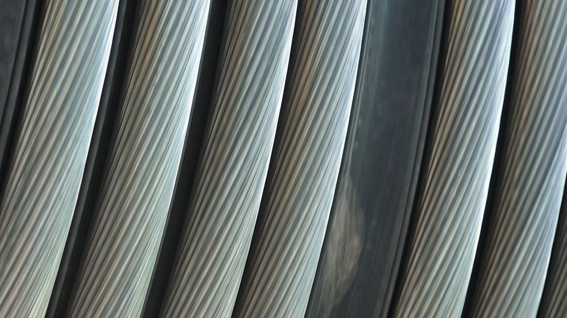De geleiders zijn gemaakt van een aluminiumlegering