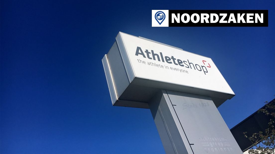 Buiten bij het pand van Athleteshop