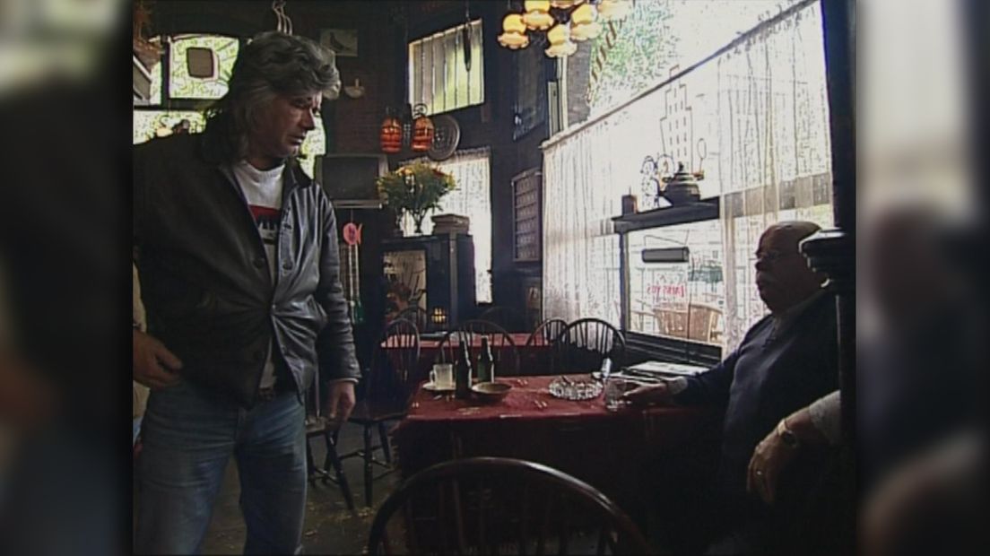 'Vijf euro? Op je muil, gauw!' Willems Kantine keert terug bij Rijnmond