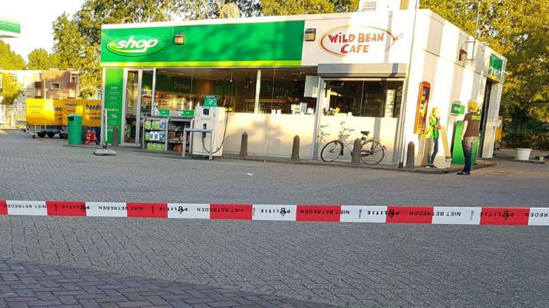 Een tankstation aan de Pleiadelaan in de stad-Groninger wijk Paddepoel is vrijdagavond overvallen.