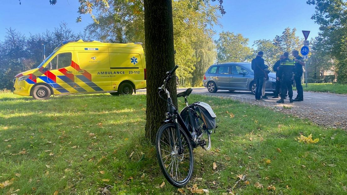 Fietsster gewond na botsing in Swalmen - 1Limburg | Nieuws en sport uit Limburg