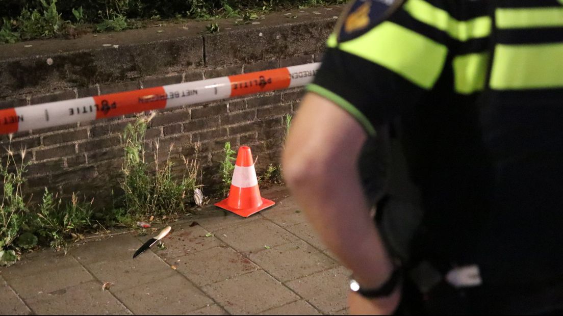 De politie vond een mes op de grond