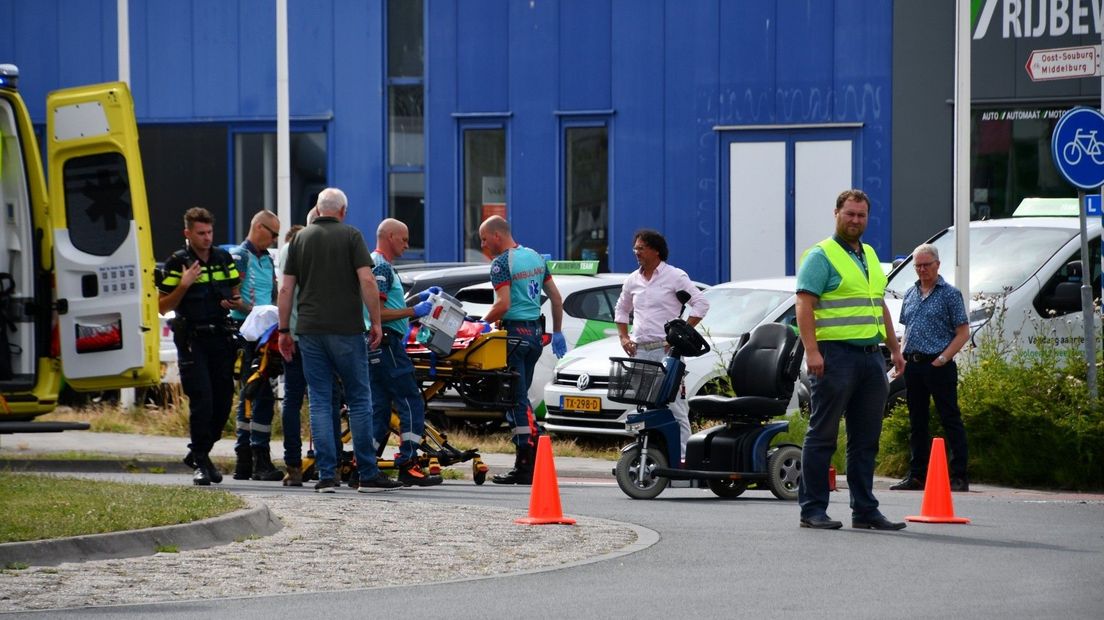 Vrouw in scootmobiel gewond bij aanrijding in Vlissingen