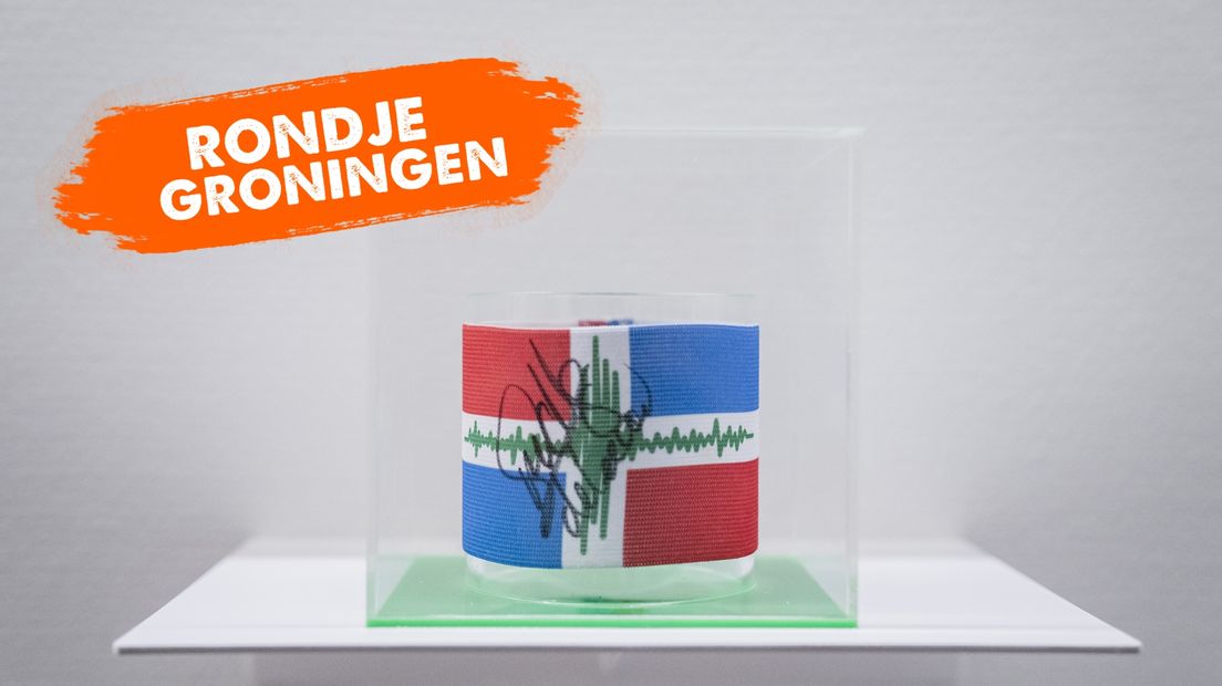 De aanvoerdersband van FC Groningen in het museum
