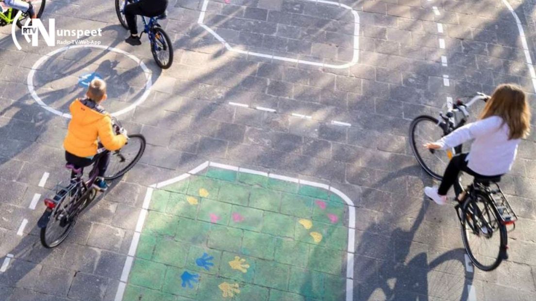 Wint Immanuelschool een verkeersplein?