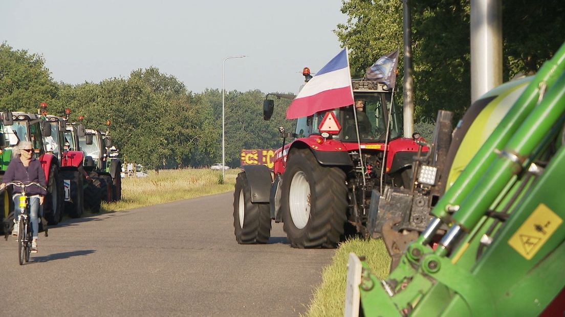Vlag andersom of halfstok: 'De boerennood is hoog' - RTV Drenthe