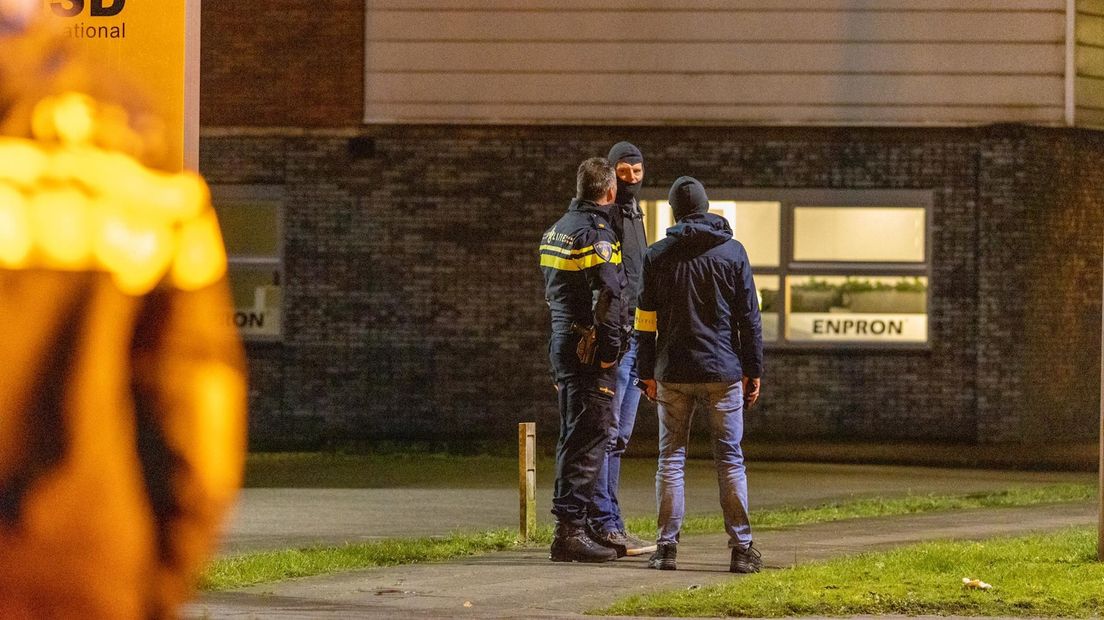 Politie Valt Zeventien Panden Binnen, Waaronder In Dedemsvaart - RTV Oost