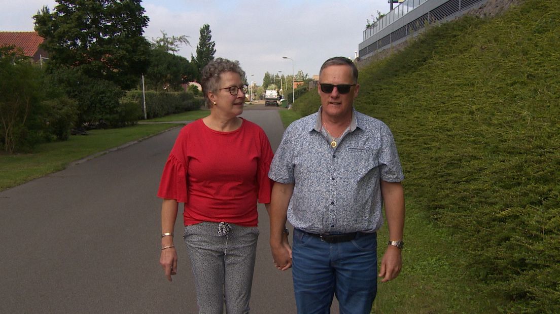 Hans en zijn vrouw Joke wandelen graag