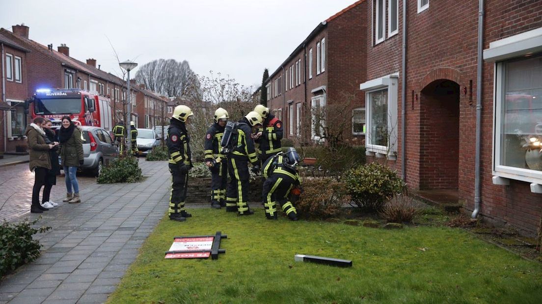 Gaslek in straat in Nijverdal