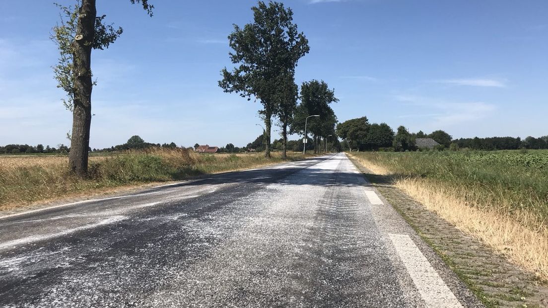 Zout op de weg in de zomer (Rechten: RTV Drenthe/Marjolein Knol)
