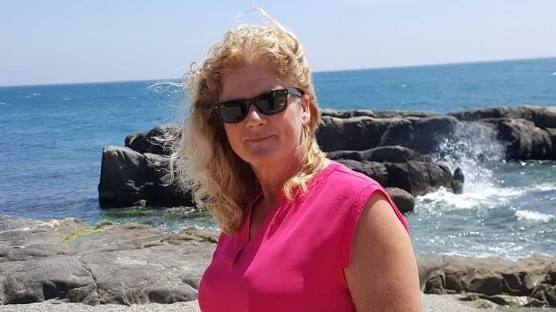 Astrid van den Berg op Sint Eustatius bij betere weersomstandigheden
