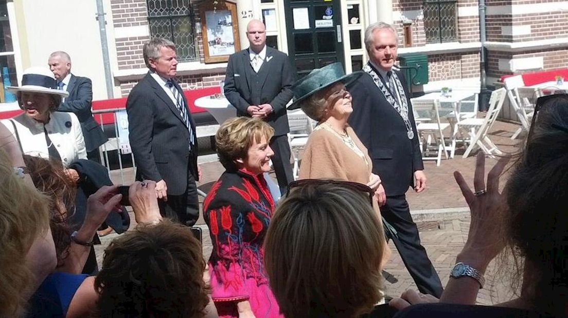 Prinses Beatrix bij opening De Fundatie in Zwolle