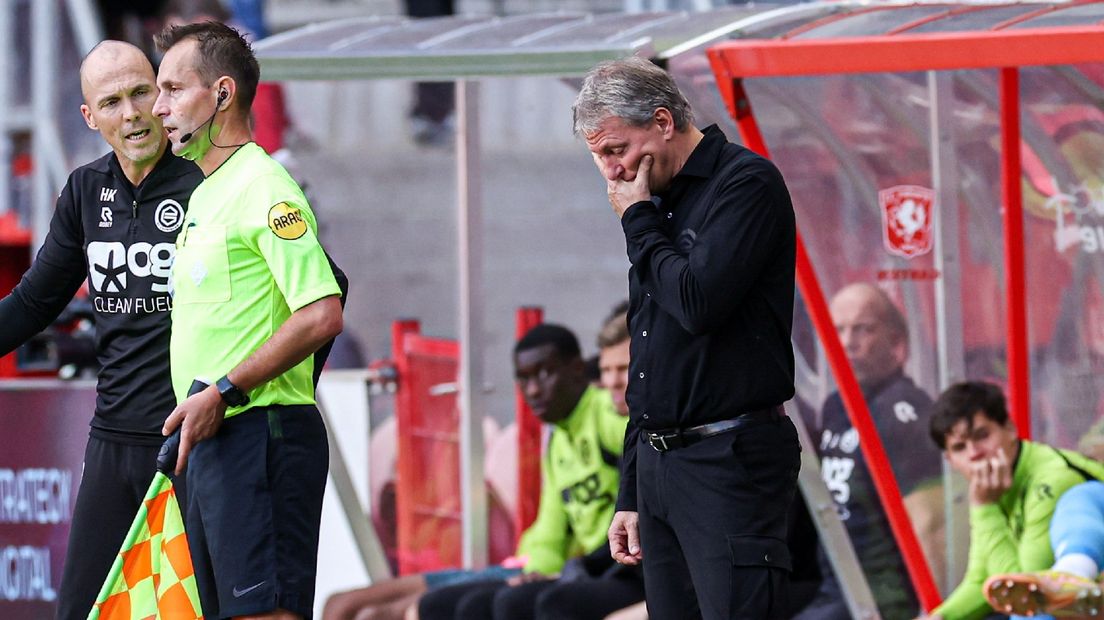 Frank Wormuth ziet het lijdzaam aan in Enschede