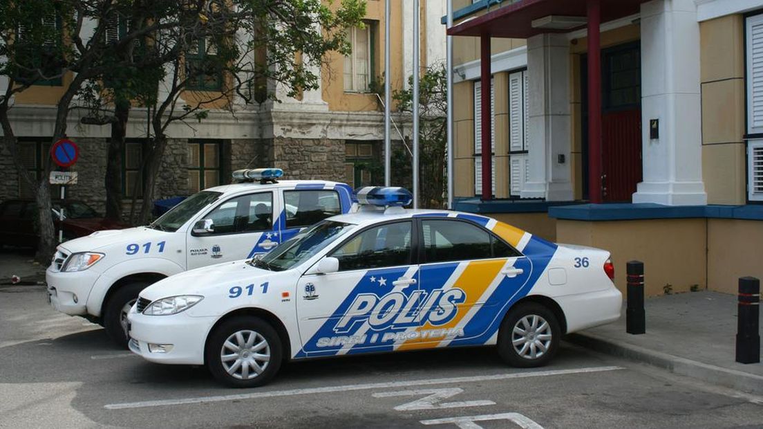 Politiewagens op Curaçao