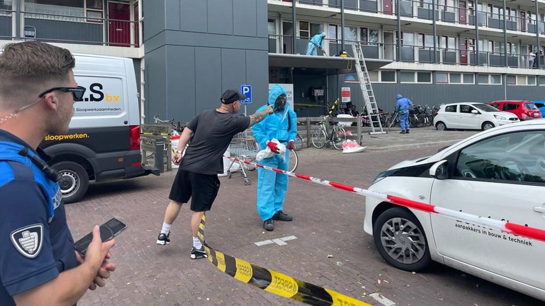 De woningen in Delft worden schoongemaakt door de asbestsanering na de explosie van vrijdag op zaterdagnacht.