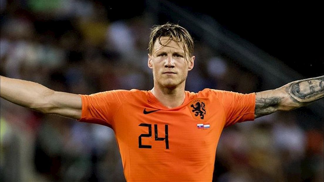 Wout Weghorst Moet Opnieuw Luuk De Jong Voor Zich Dulden Bij Selectie ...