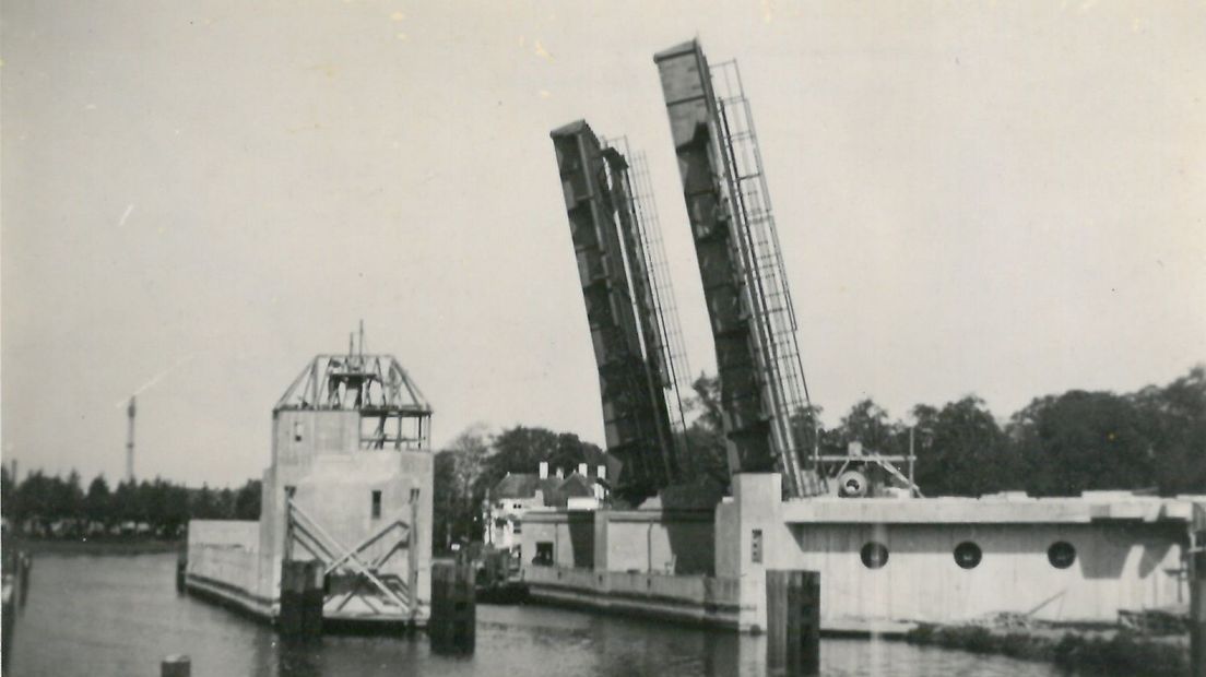 De bouw van de huidige Hoornbrug I