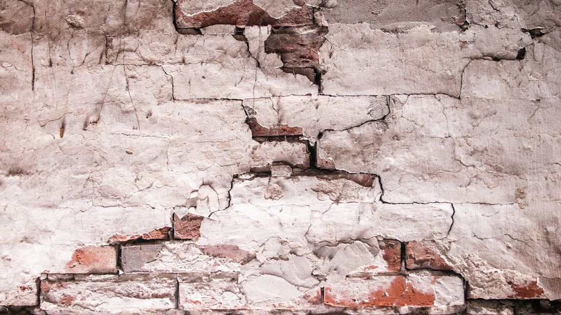 Een muur met aardbevingsschade (foto ter illustratie)