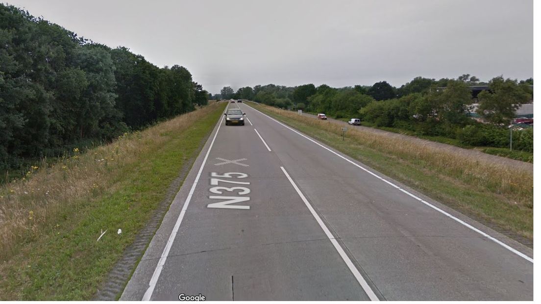 De N375 bij Meppel is afgesloten (Rechten: Google Streetview)