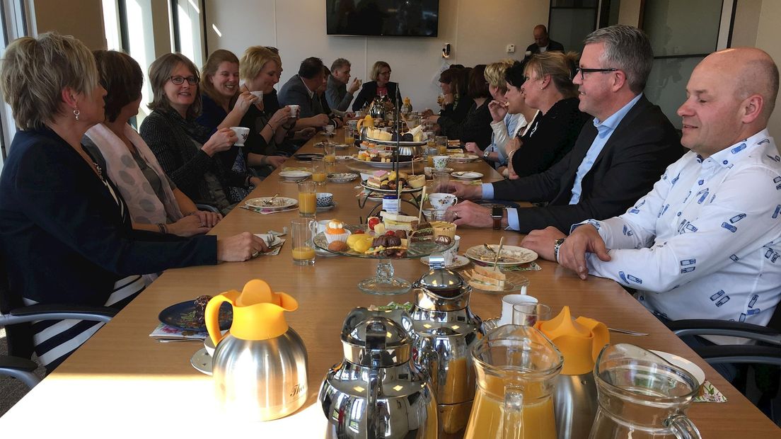 High 50tea in het gemeentehuis van Dinkelland