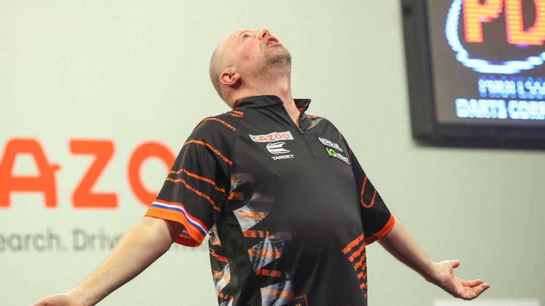Van Barneveld tijdens de Grand Slam of Darts