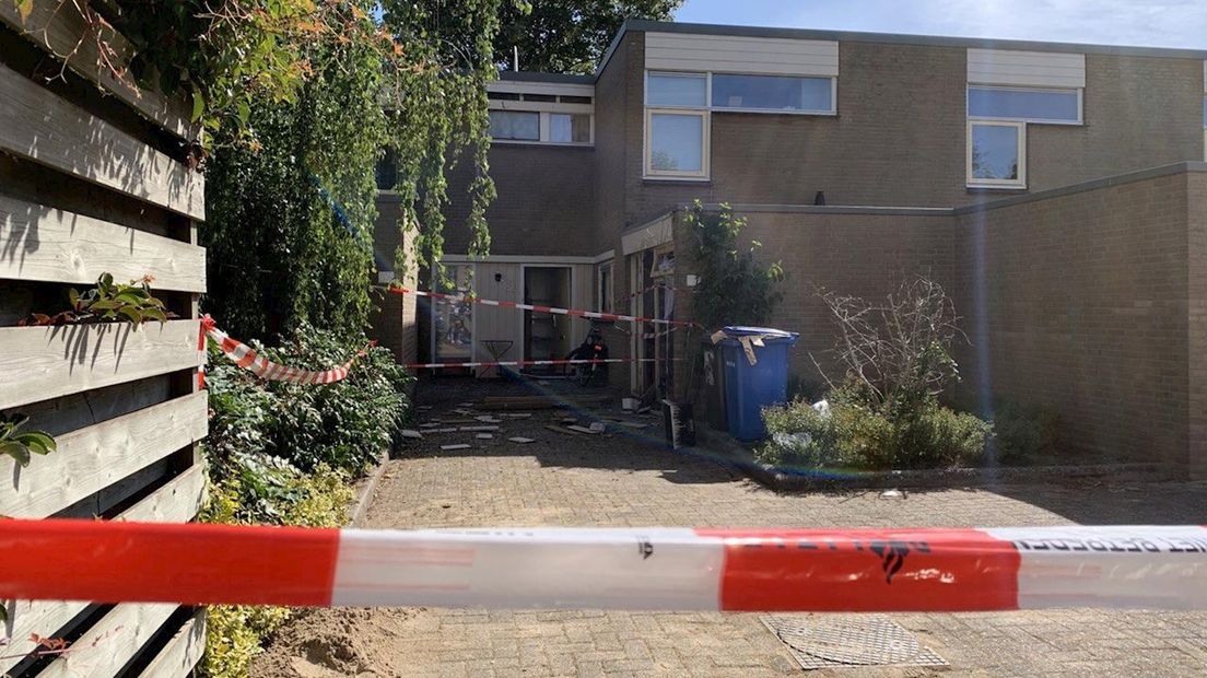 Politie gaat uit van misdrijf bij explosie in Zwolle