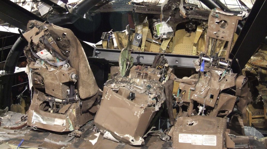 Wrakstukken MH17 in hangar vliegbasis Gilze-Rijen