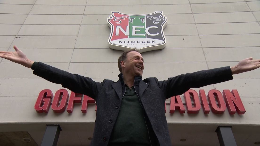 Jochem van Gelder voor NEC stadion