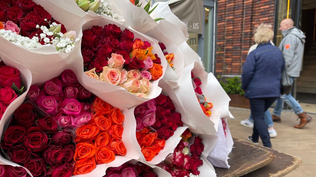 Sfeerbeeld van de Bloemetjesmarkt