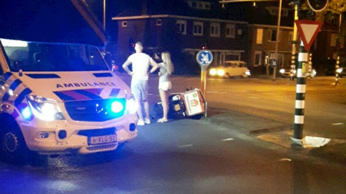 Pizzabezorger aangereden door auto in Enschede