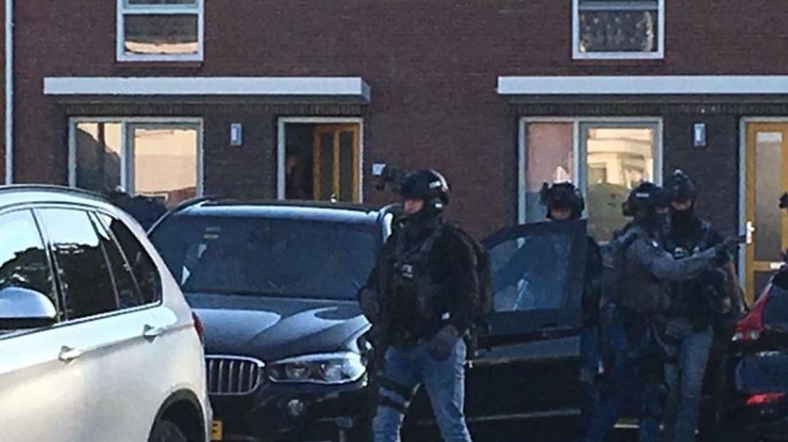 Vandaag worden de zeven verdachten voorgeleid die donderdag onder meer in Arnhem en Huissen werden opgepakt. Politie en justitie zeggen met de arrestaties een aanslag te hebben verijdeld. In dit blog houden we je op de hoogte van de laatste ontwikkelingen.