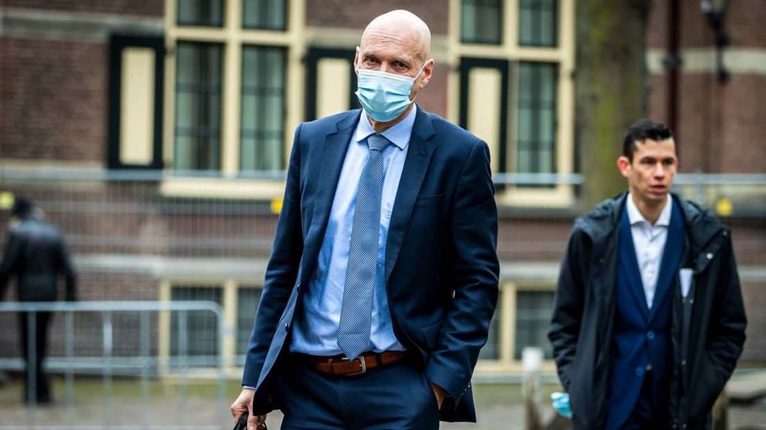 Minister Kuipers arriveert dinsdag op het Binnenhof voor de ministerraad en persconferentie